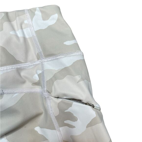 ATHLETA Camo Contender Tight Leggings Size Medium - Picture 8 of 10